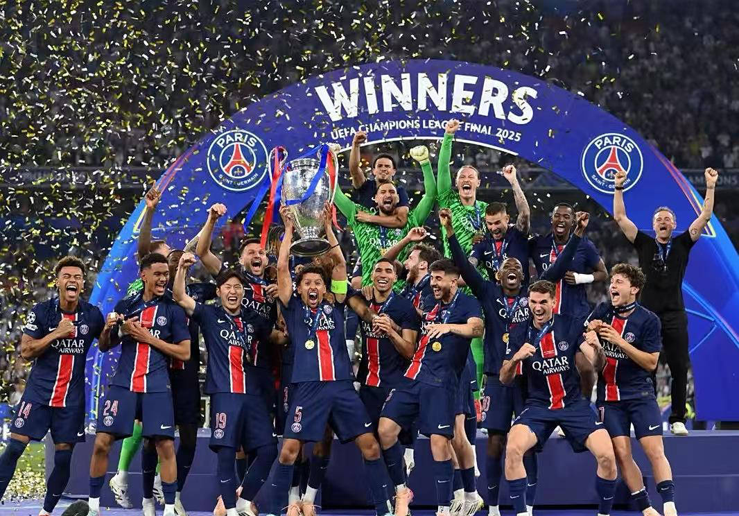 虎扑篮球关于西甲冲刺阶段走向成谜，巴黎圣日耳曼防线松动，管理层满意，阵容厚度经受考验的信息