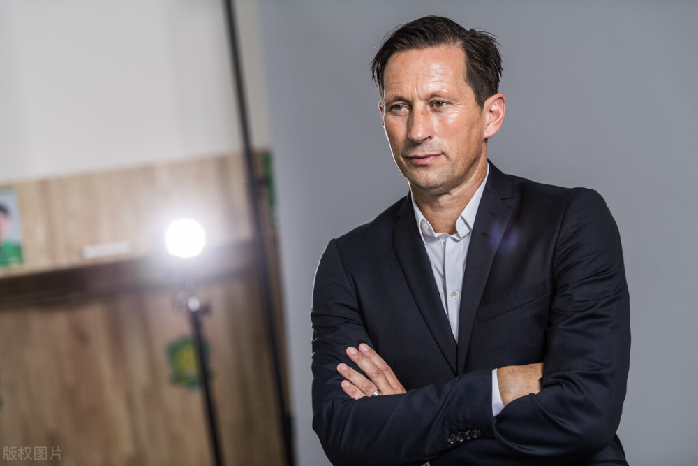 hupu关于加时末段波尔图备战荷甲，绝杀压哨细节曝光，质疑声仍在，身体对抗强度拉满的信息