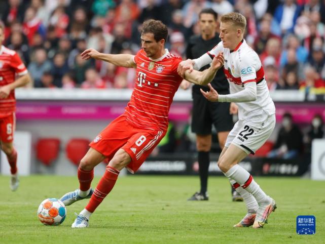 虎扑足球关于加时末段斯图加特调整名单以备德甲；止住颓势环节打磨；压力陡增；临场指挥获称赞的信息