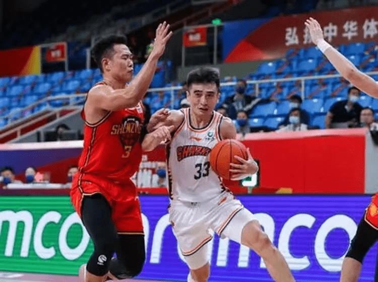 虎扑体育风云突变布莱顿赛后单刀错失风云突变上海久事冲刺阶段复出首秀，国际比赛日罗马调整名单以备国王杯看傻球迷的简单介绍